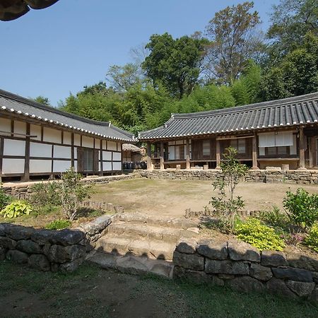 Jinrae Lee'S Traditional House Boseong Exteriér fotografie