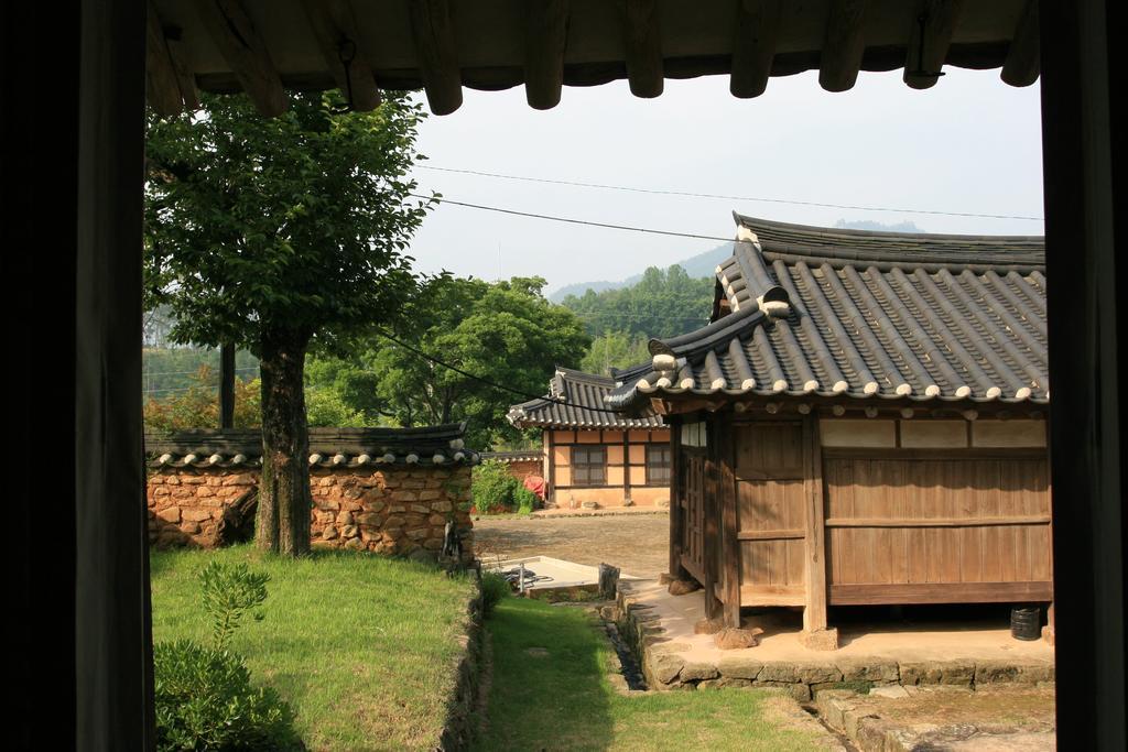 Jinrae Lee'S Traditional House Boseong Exteriér fotografie