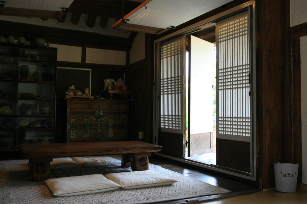 Jinrae Lee'S Traditional House Boseong Exteriér fotografie