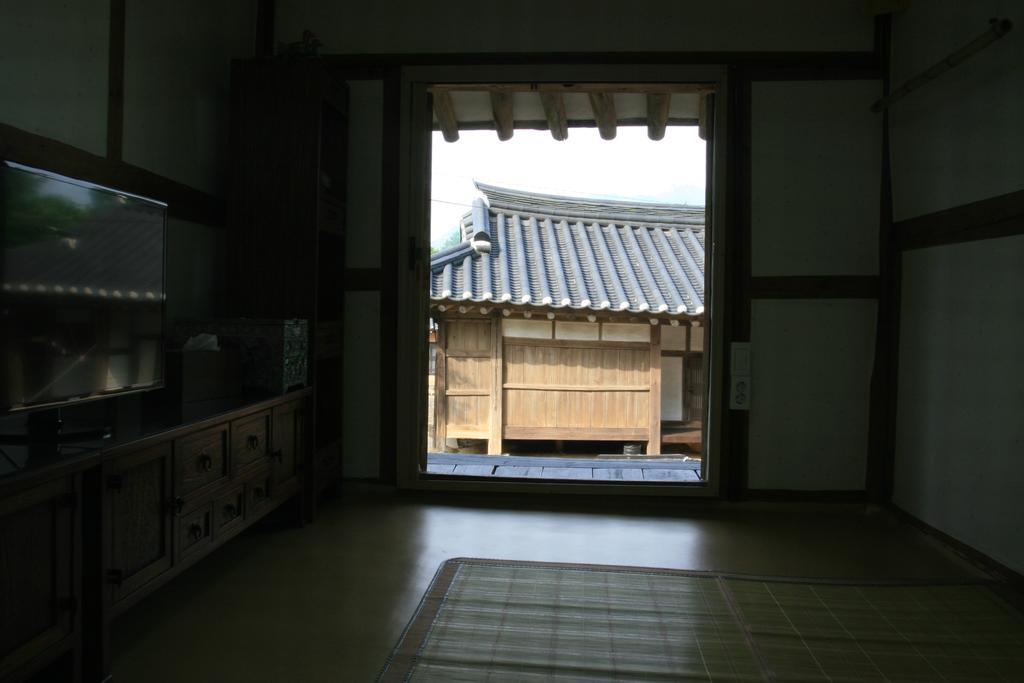 Jinrae Lee'S Traditional House Boseong Exteriér fotografie