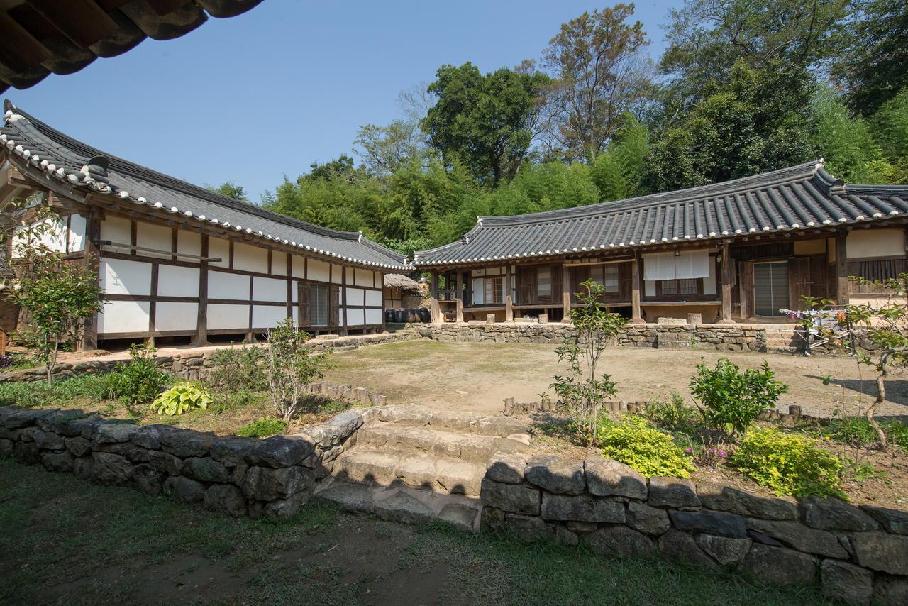 Jinrae Lee'S Traditional House Boseong Exteriér fotografie